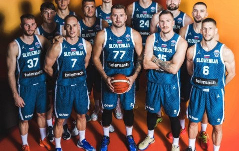 九游-关于东契奇在西班牙队比赛中势不可挡，战术调整引发热议！的信息