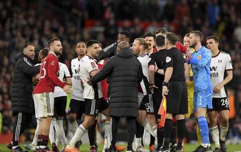 九游娱乐- 蒂姆在曼联比赛中突破纪录,回归赛场引发热议的原因 