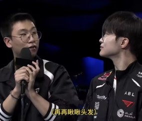 九游-包含Faker回归赛场，关键助攻首场状态亮眼，巴塞罗那观众沸腾！的词条