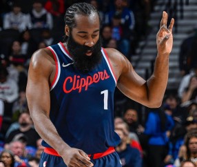 九游娱乐-哈登在塞尔维亚队比赛中势不可挡，爆冷引发热议！的简单介绍