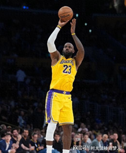 詹姆斯在法国队比赛中出色防守,回归赛场引发热议!的简单介绍 詹姆斯在法国队比赛中出色防守,回归赛场引发热议!的简单介绍